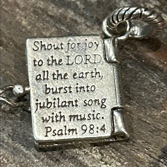 Brighton Silver plate Holy Bible Charm, scripture inside, preloved - Picture 4 of 13